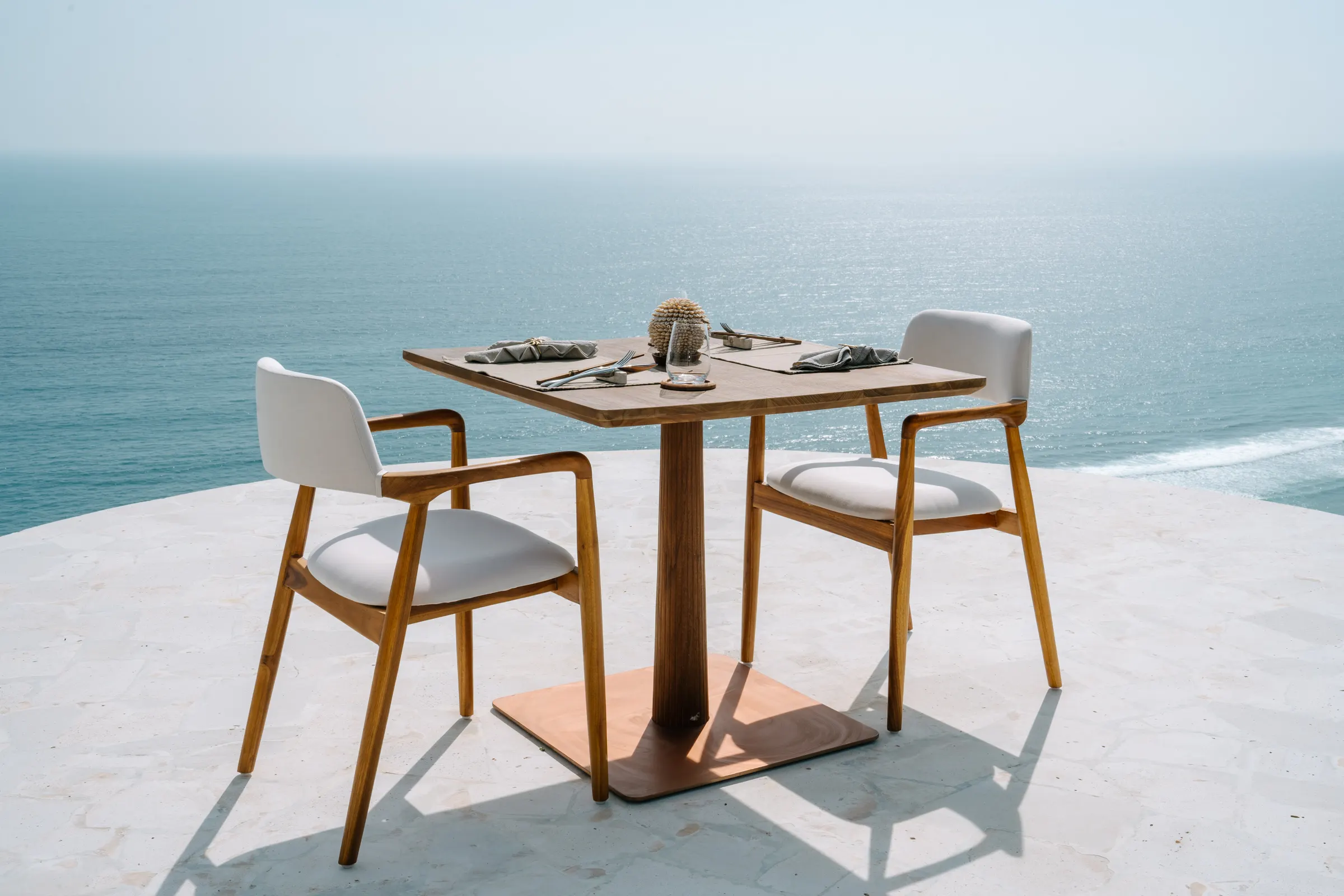 Kokoon restaurant oceanfront dining scene 5